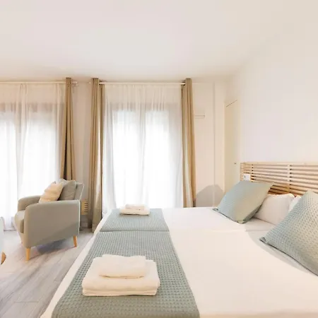 Bravissimo Placa Catalunya 1-2, *