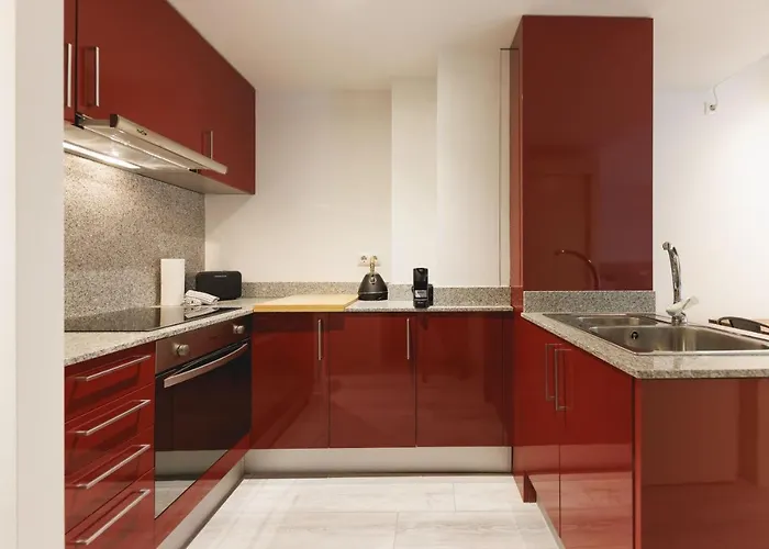 Bravissimo Placa Catalunya 1-2, * Gerona