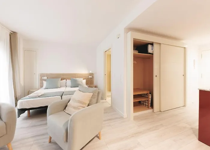 Bravissimo Placa Catalunya 1-2, * Gerona