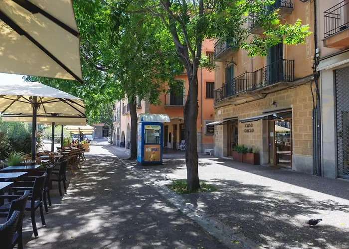 Bravissimo Placa Catalunya 1-2, Gerona